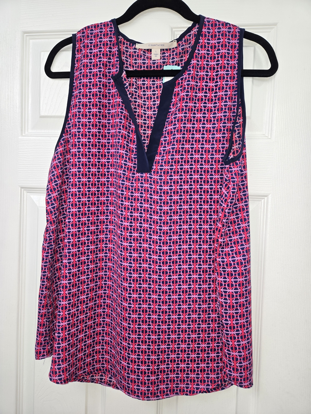NWT 41 Hawthorn Pink/Purple & Navy Geometric V-Neck Sleeveless Blouse
